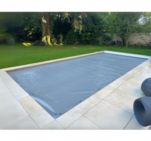 bache et couverture pour volet de piscine
